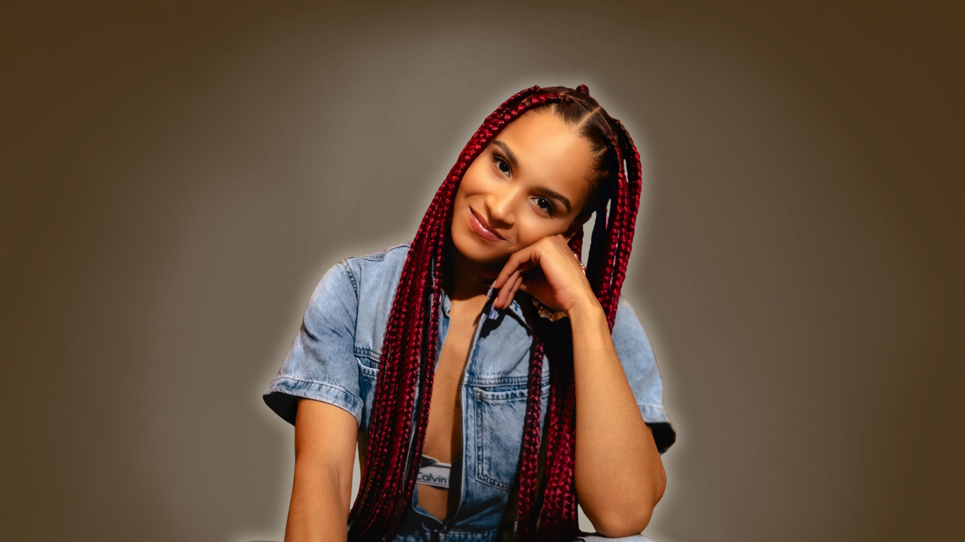 KLASSY — professional dancer portrait